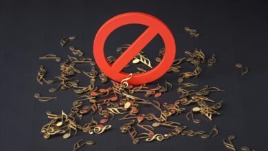 setumpuk not musik dan tanda merah